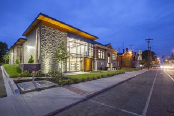 photo of Paris-Bourbon County (KY) Public Library. Design by EOP Architects (www.eopa.com), Lexington, KY. Photo by Phebus Photography.